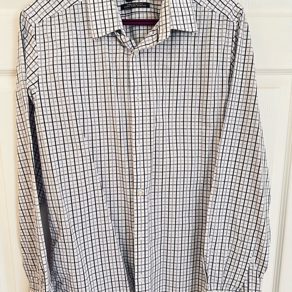 Mexx Fitted Button Down - Picture 3 of 5